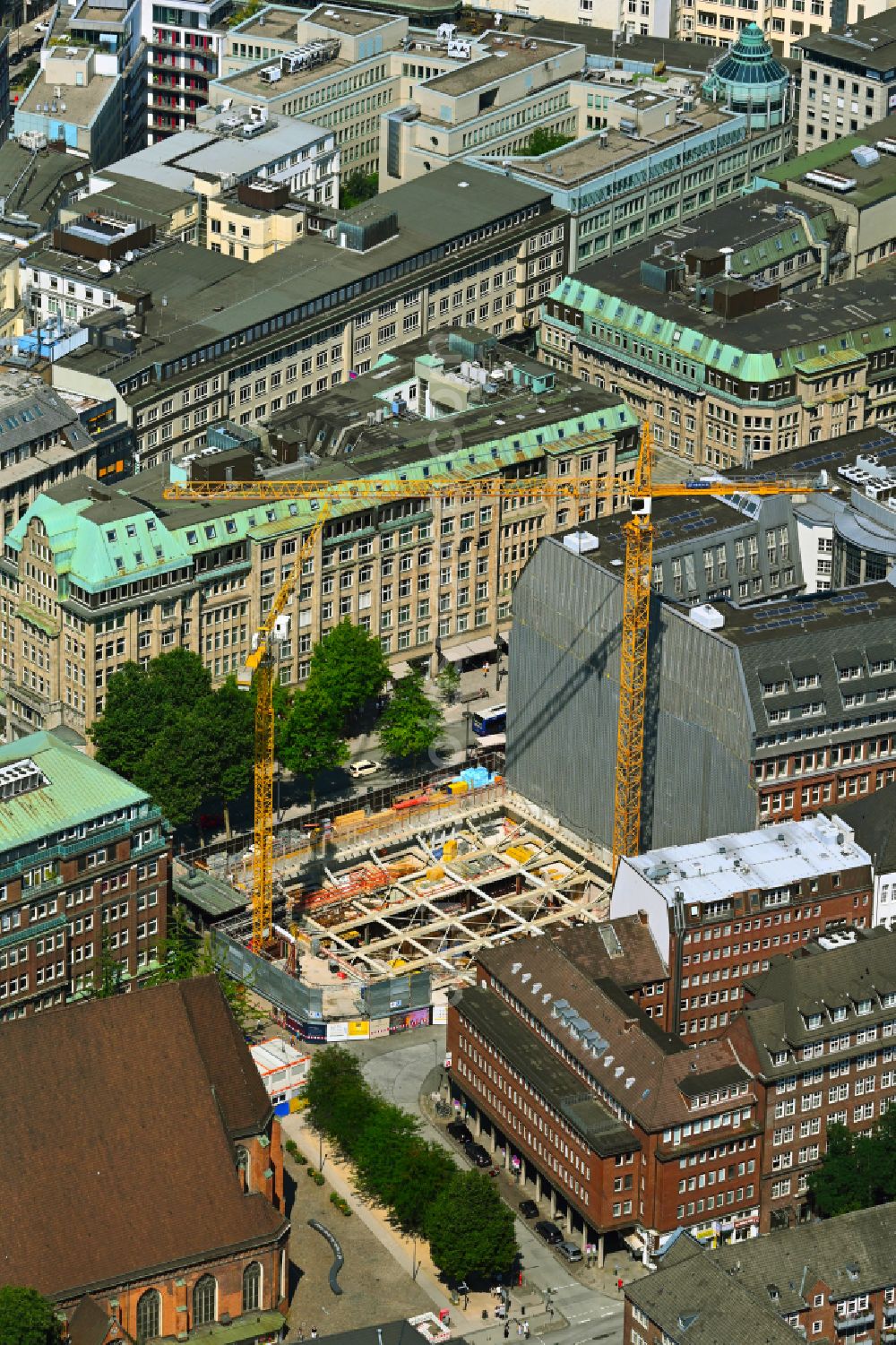 Hamburg from above - Construction site for the new residential and commercial building Elisen-Palais on street Barkhof - Bugenhagenstrasse - Moenckebergstrasse in Hamburg, Germany