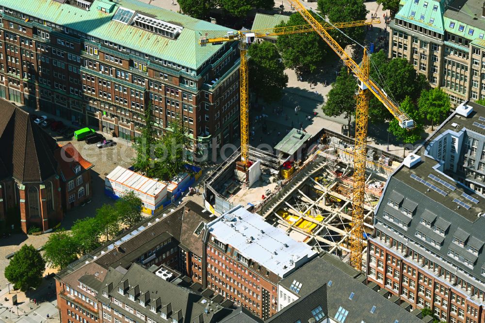 Aerial photograph Hamburg - Construction site for the new residential and commercial building Elisen-Palais on street Barkhof - Bugenhagenstrasse - Moenckebergstrasse in Hamburg, Germany