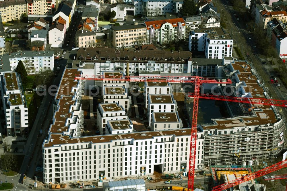 Offenbach am Main from the bird's eye view: Construction site for the new residential and commercial building Goethequartier on Bernhardstrasse - Goethering - Pirazzistrasse in the district Nordend in Offenbach am Main in the state Hesse, Germany