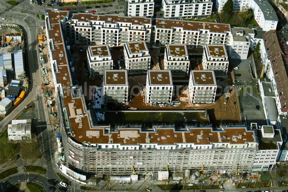 Aerial photograph Offenbach am Main - Construction site for the new residential and commercial building Goethequartier on Bernhardstrasse - Goethering - Pirazzistrasse in the district Nordend in Offenbach am Main in the state Hesse, Germany