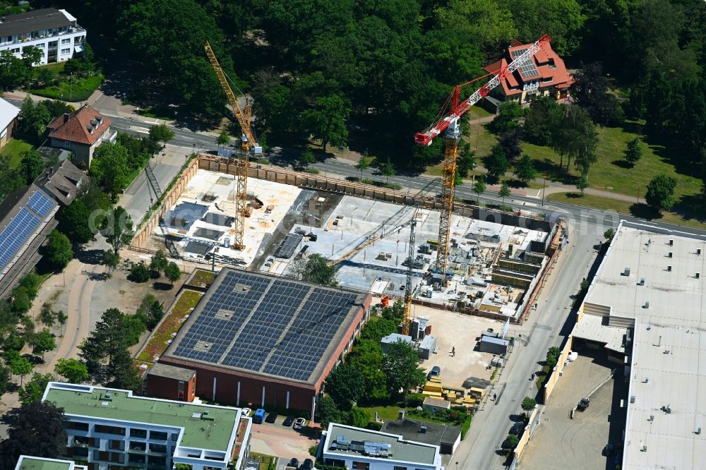 Aerial photograph Lehrte - Construction site for the new residential and commercial building Parkstrasse - Manskestrasse - Schlesische Strasse in Lehrte in the state Lower Saxony, Germany