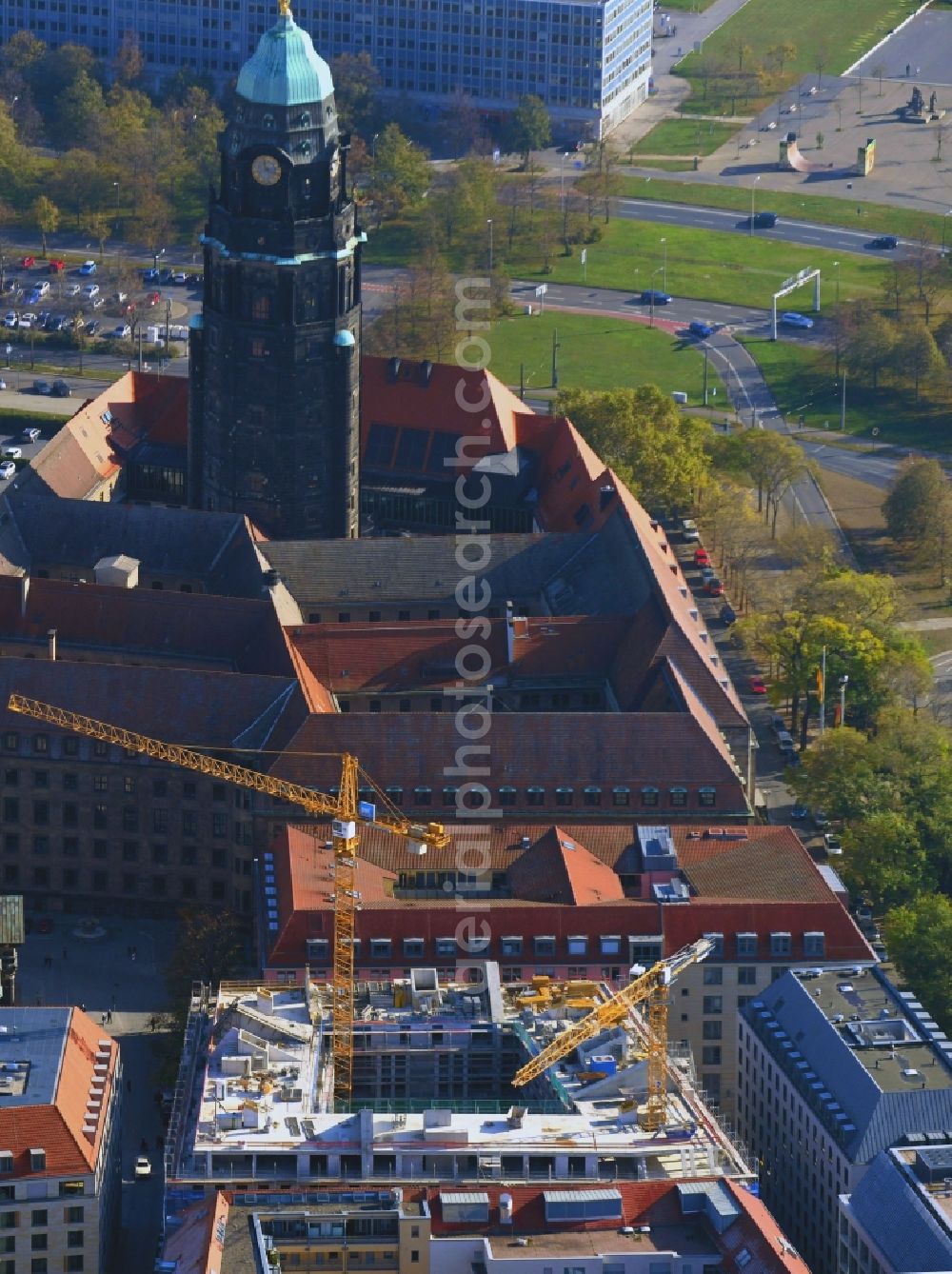 Dresden from the bird's eye view: Construction site for the new residential and commercial building between Kramergasse and Schreibergasse in the district Zentrum in Dresden in the state Saxony, Germany