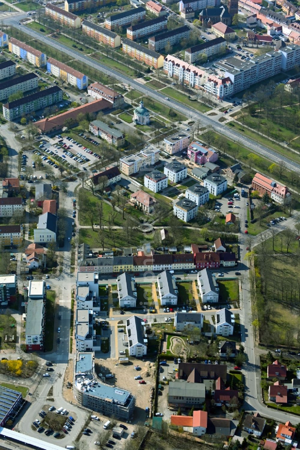 Aerial photograph Schwedt/Oder - Construction site for the new residential and commercial building Sonnenhaus in Schwedt/Oder in the state Brandenburg, Germany