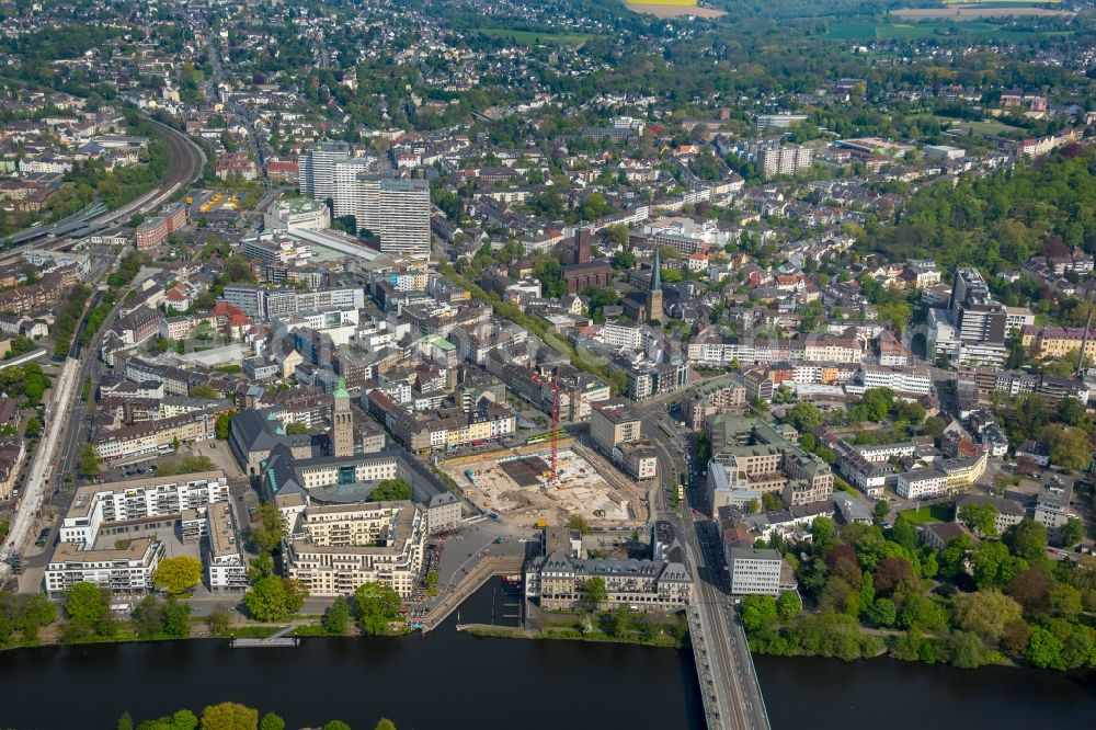 Aerial photograph Mülheim an der Ruhr - Construction site for the new building eines Wohn- and Geschaeftshausviertels on Schlossstrasse - Schollenstrasse - Friedrich-Ebert-Allee nach Entwuerfen of AIP Architekten & Ingenieure fuer Projektplanung in Muelheim on the Ruhr in the state North Rhine-Westphalia