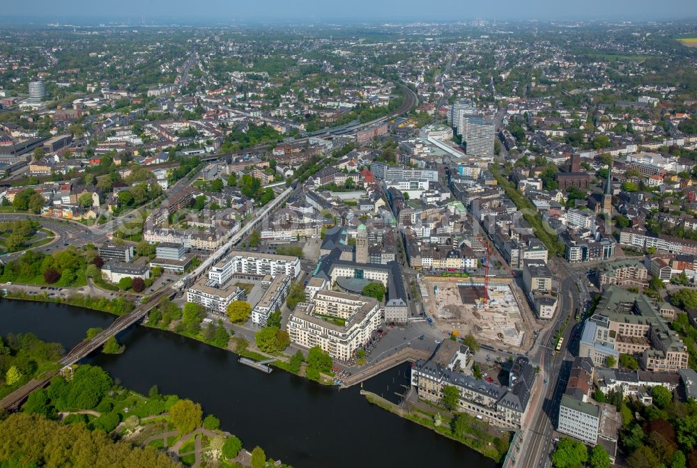 Aerial photograph Mülheim an der Ruhr - Construction site for the new building eines Wohn- and Geschaeftshausviertels on Schlossstrasse - Schollenstrasse - Friedrich-Ebert-Allee nach Entwuerfen of AIP Architekten & Ingenieure fuer Projektplanung in Muelheim on the Ruhr in the state North Rhine-Westphalia