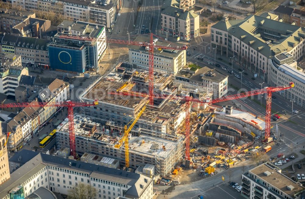 Mülheim an der Ruhr from the bird's eye view: Construction site for the new building eines Wohn- and Geschaeftshausviertels on Schlossstrasse - Schollenstrasse - Friedrich-Ebert-Allee in Muelheim on the Ruhr in the state North Rhine-Westphalia