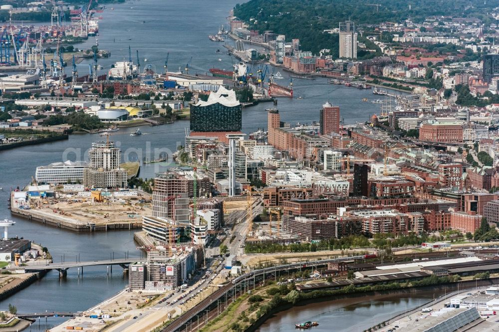 Hamburg from the bird's eye view: Construction site for the new building einer Wohnanlage an der Elbe in Hamburg