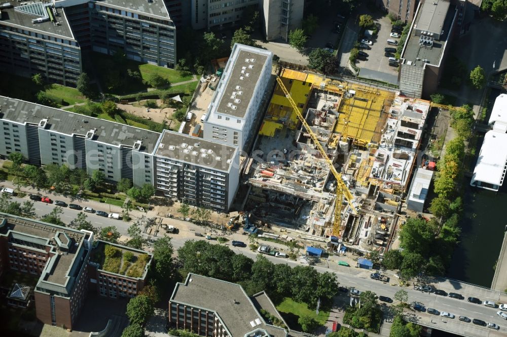 Hamburg from above - Construction site for the new building einer Wohnanlage in Hamburg