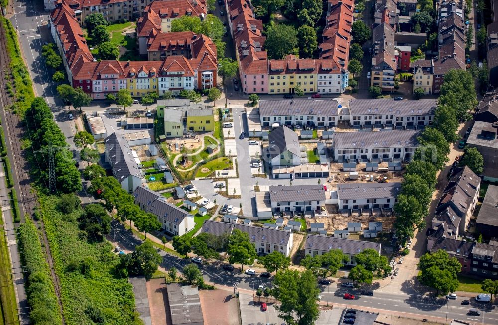 Oberhausen from above - Construction site for new construction residential area of a residential estate of Deutsche Reihenhaus AG at the Renate- Weckwerth- Street in Oberhausen in North Rhine-Westphalia