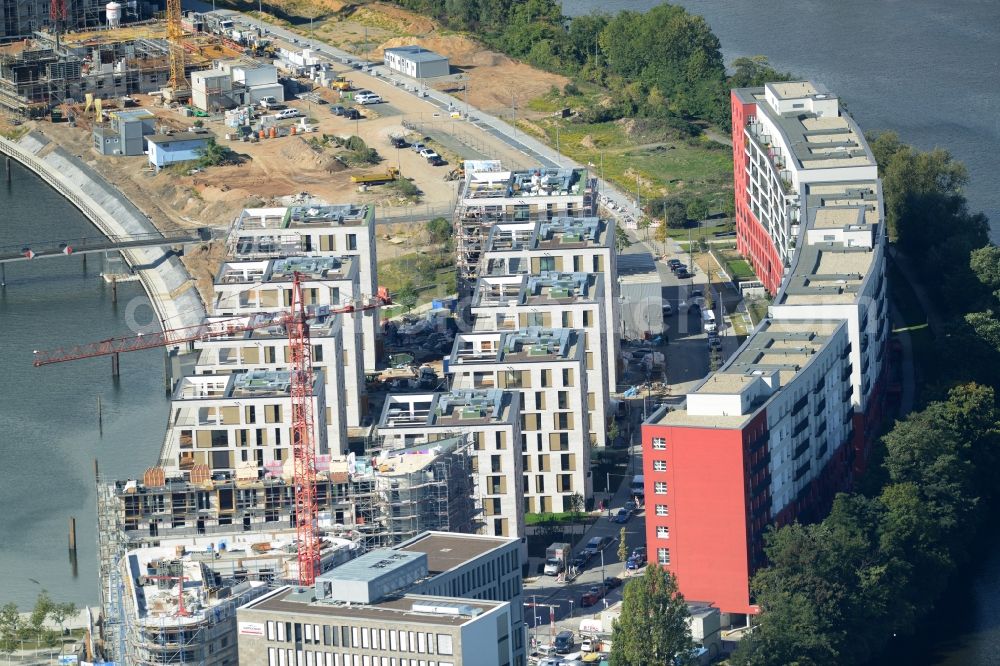 Aerial image Offenbach am Main - Construction of residential buildings on the harbor island of Main in Frankfurt / Main in Hesse