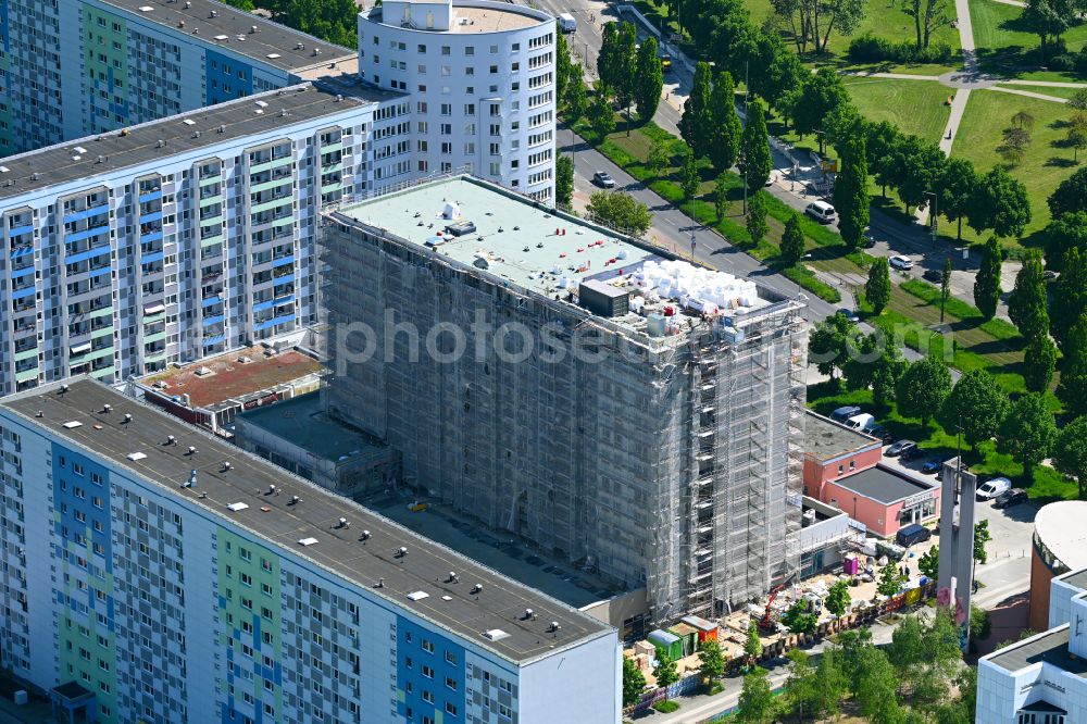 Berlin from above - Construction site for the multi-family residential building on street Falkenberger Chaussee in the district Hohenschoenhausen in the district Hohenschoenhausen in Berlin, Germany