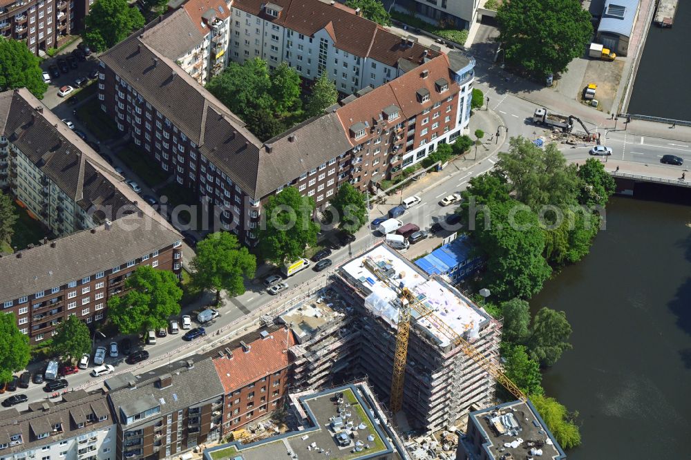 Hamburg from above - Construction site for the multi-family residential building in Blockhouse-Quartier on Hufnerstrasse - Osterbekkai in the district Barmbek in Hamburg, Germany