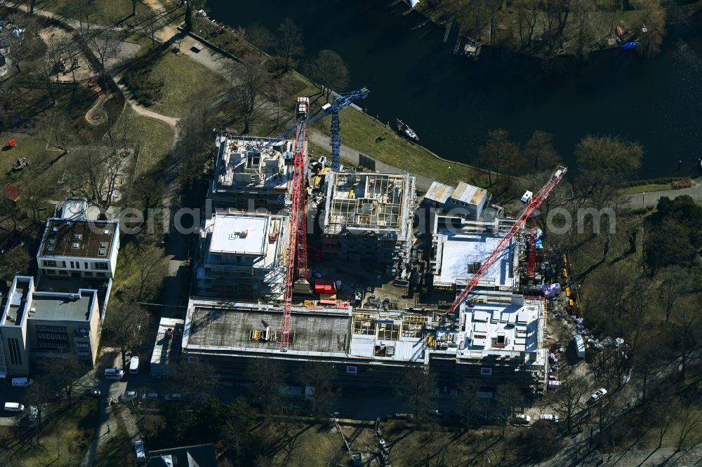 Aerial image Berlin - Construction site for the multi-family residential building Am Generalshof - Uferweg Alte Spree in the district Koepenick in the district Koepenick in Berlin, Germany