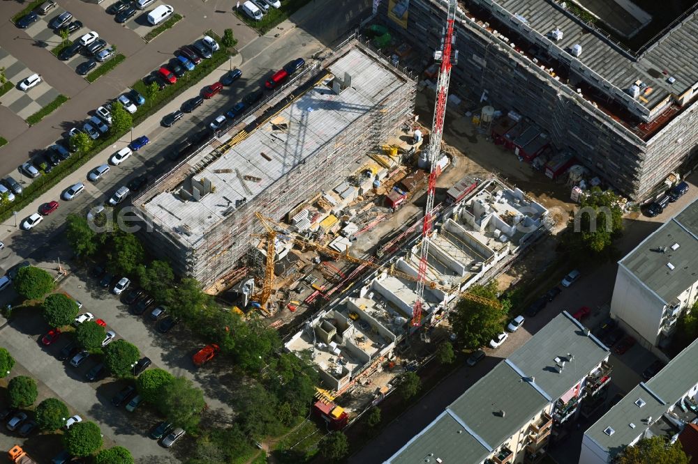 Halle (Saale) from above - Construction site for the multi-family residential building HirschQuartier on Karl-Meseberg-Strasse in Halle (Saale) in the state Saxony-Anhalt, Germany