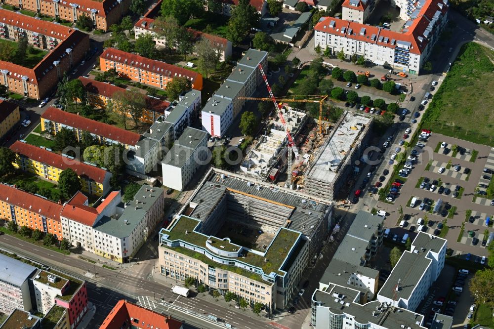 Halle (Saale) from the bird's eye view: Construction site for the multi-family residential building HirschQuartier on Karl-Meseberg-Strasse in Halle (Saale) in the state Saxony-Anhalt, Germany