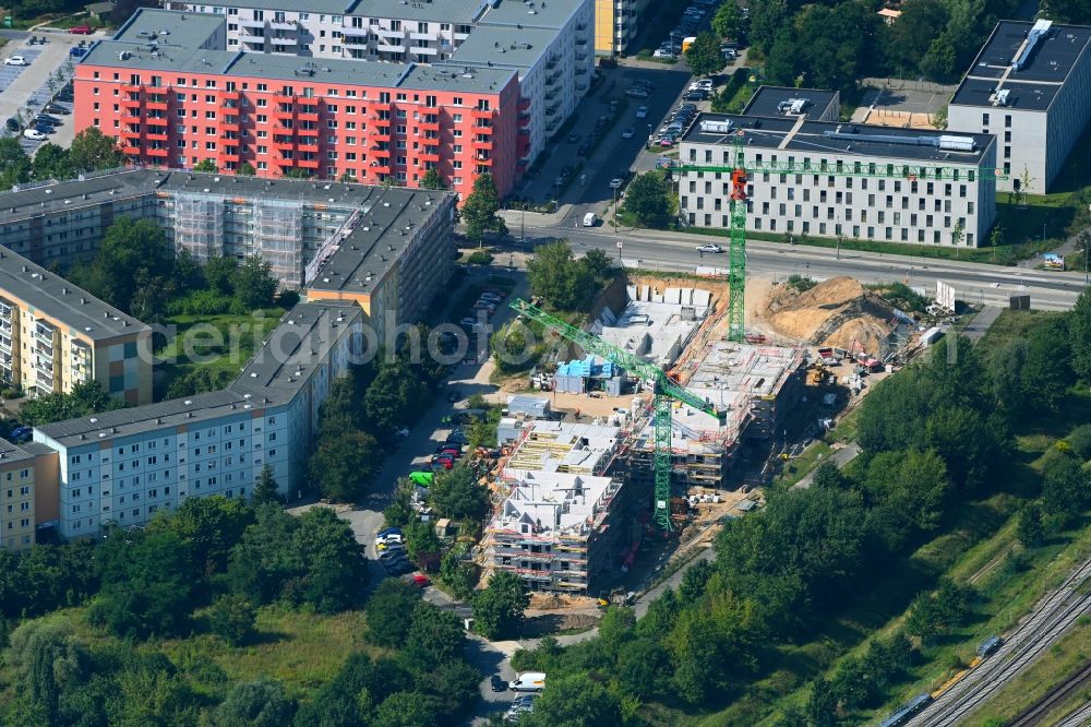 Berlin from the bird's eye view: Construction site for the multi-family residential building Hoyerswerdaer Strasse corner Louis-Lewin-Strasse in the district Hellersdorf in Berlin, Germany