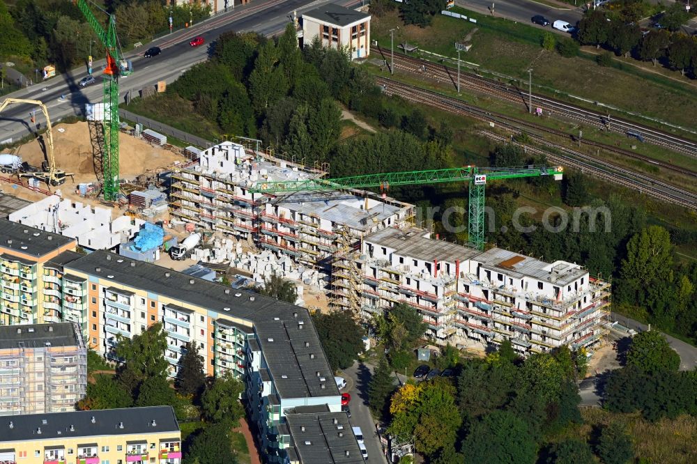 Aerial photograph Berlin - Construction site for the multi-family residential building Hoyerswerdaer Strasse corner Louis-Lewin-Strasse in the district Hellersdorf in Berlin, Germany