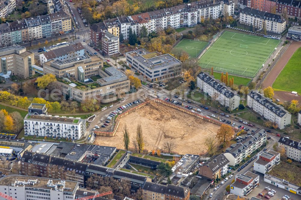 Düsseldorf from the bird's eye view: Construction site for the multi-family residential building on Loebbeckestrasse in the district Duesseltal in Duesseldorf at Ruhrgebiet in the state North Rhine-Westphalia, Germany