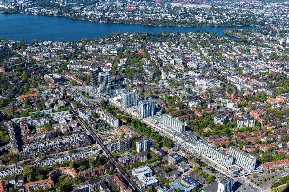 Hamburg from the bird's eye view: Construction site for the multi-family residential building Leo-Leistikow-Quartier on Leo-Leistikow-Allee corner Oberaltenallee in the district Barmbek-Sued in Hamburg, Germany