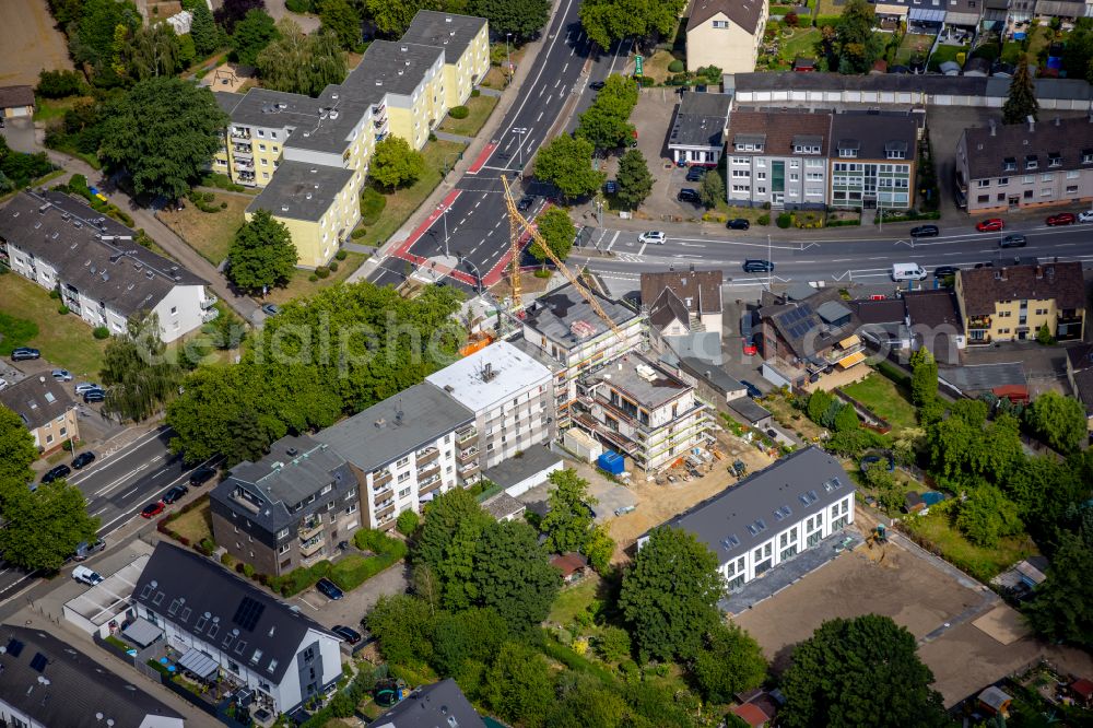 Aerial photograph Mülheim an der Ruhr - Construction site for the multi-family residential building on Mellinghofer Strasse in Muelheim on the Ruhr at Ruhrgebiet in the state North Rhine-Westphalia, Germany