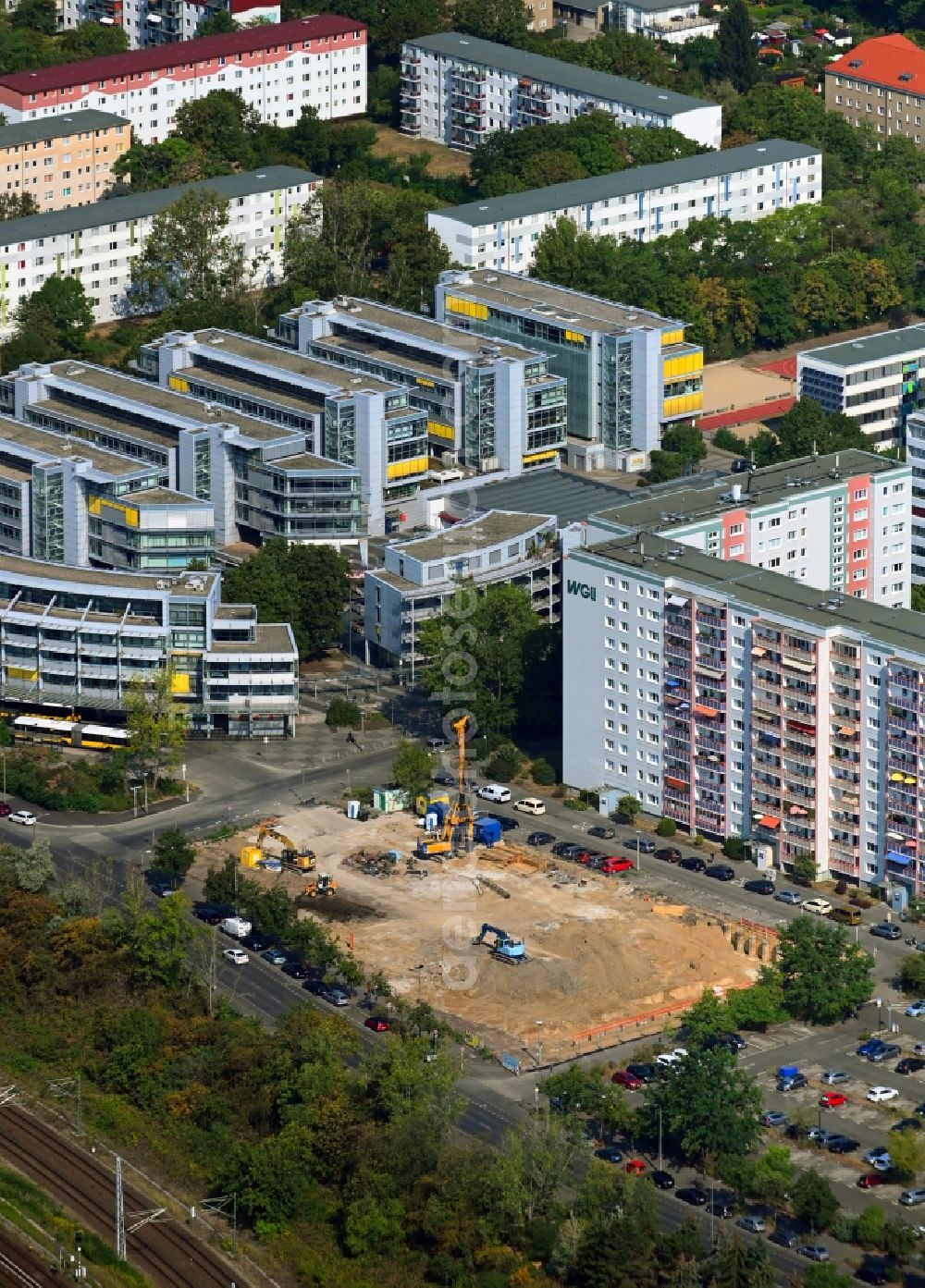 Aerial image Berlin - Construction site for the multi-family residential building between Storkower Strasse and Rudolf-Seiffert-Strasse in the district Fennpfuhl in Berlin, Germany