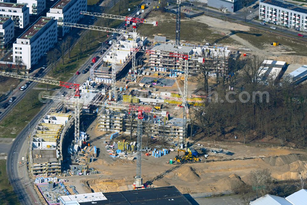 Berlin from the bird's eye view: Construction site for the multi-family residential building on street Rhenaniastrasse - Daumstrasse in the district Haselhorst in Spandau in Berlin, Germany