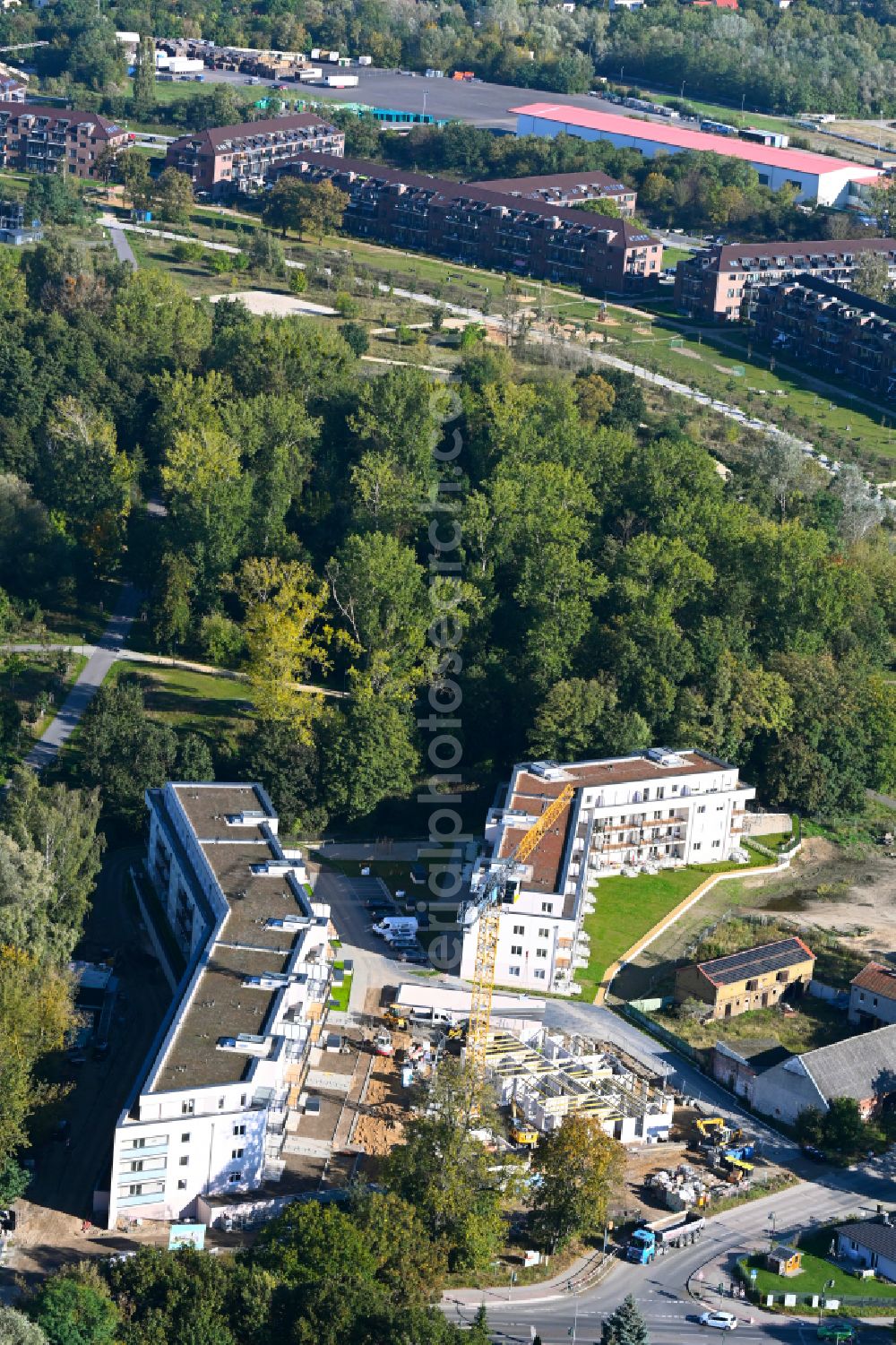 Bernau from above - Construction site for the multi-family residential building of Projekts Panke Aue on Schoenfelder Weg in Bernau in the state Brandenburg, Germany