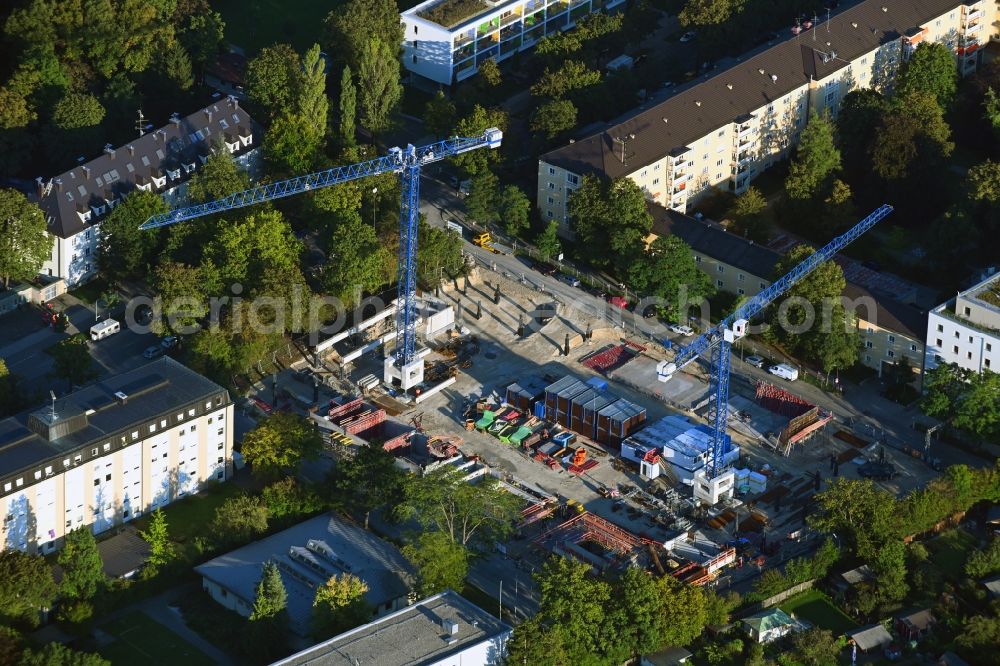 München from the bird's eye view: Construction site for the multi-family residential building Reinmarplatz - Dantestrasse in the district Neuhausen-Nymphenburg in Munich in the state Bavaria, Germany