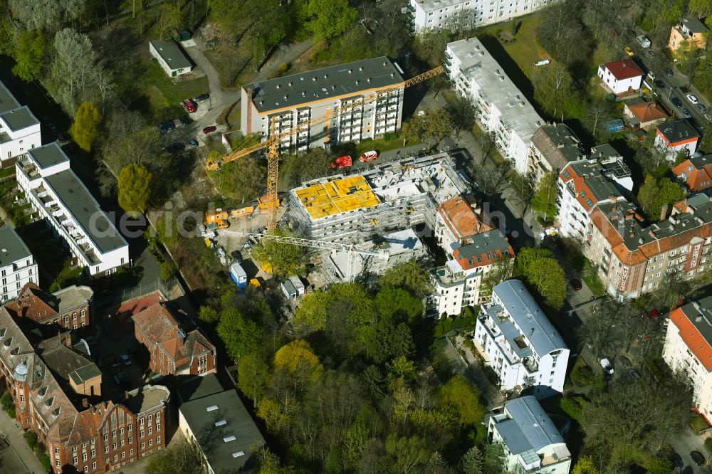 Aerial image Berlin - Construction site for the multi-family residential building on Schlossallee in the district Niederschoenhausen in Berlin, Germany