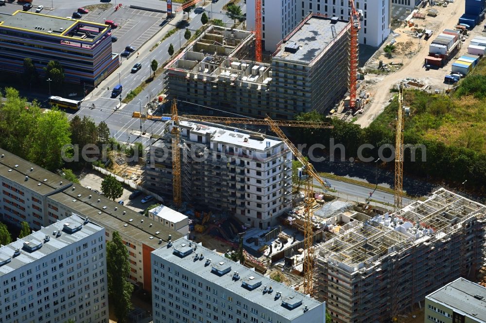 Aerial image Berlin - Construction site for the multi-family residential building on Schuetzenstrasse in the district Altglienicke in Berlin, Germany