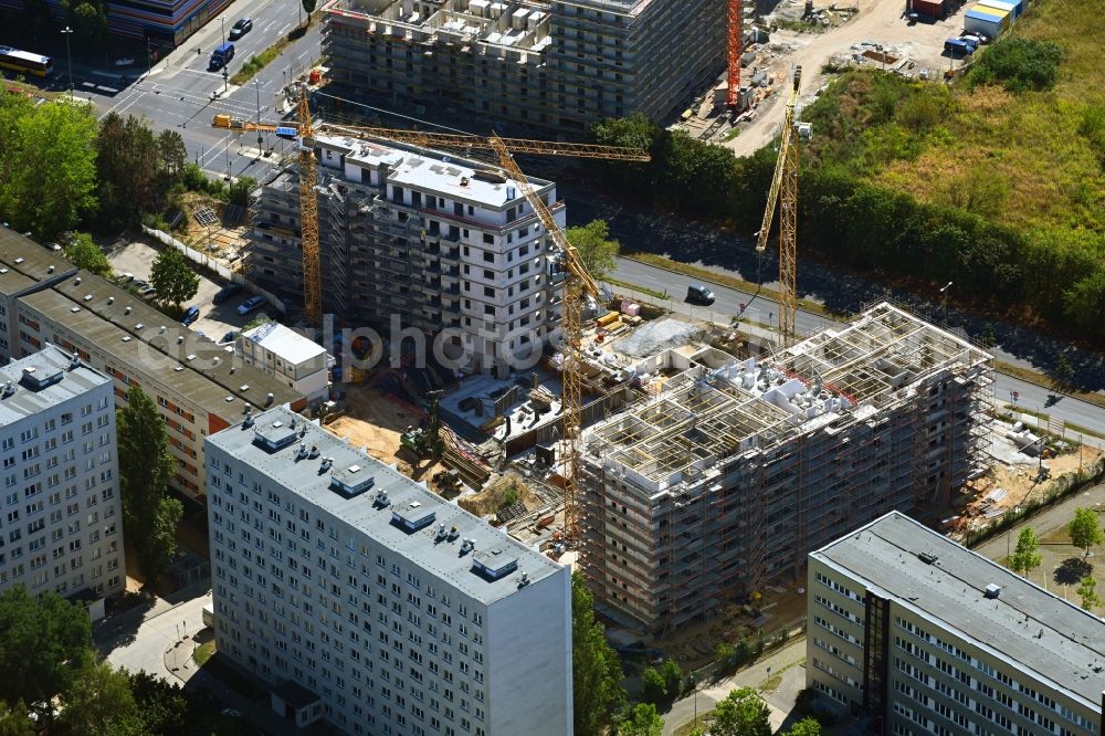 Aerial photograph Berlin - Construction site for the multi-family residential building on Schuetzenstrasse in the district Altglienicke in Berlin, Germany