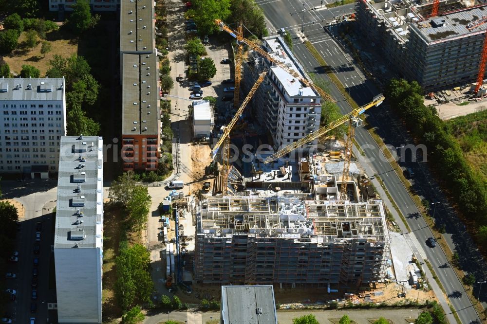 Aerial image Berlin - Construction site for the multi-family residential building on Schuetzenstrasse in the district Altglienicke in Berlin, Germany