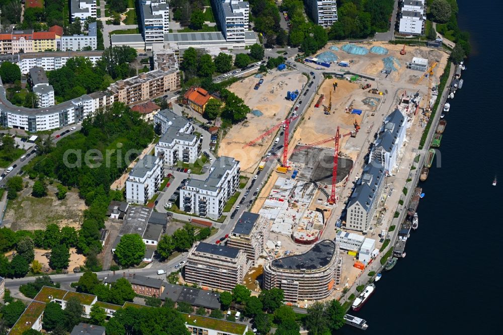 Aerial photograph Berlin - Construction site for the multi-family residential building Speicher Ballett on Parkstrasse in the district Hakenfelde in Berlin, Germany