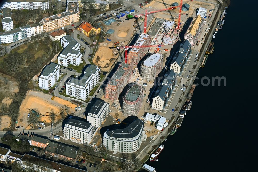 Aerial image Berlin - Construction site for the multi-family residential building Speicher Ballett on Parkstrasse in the district Hakenfelde in Berlin, Germany