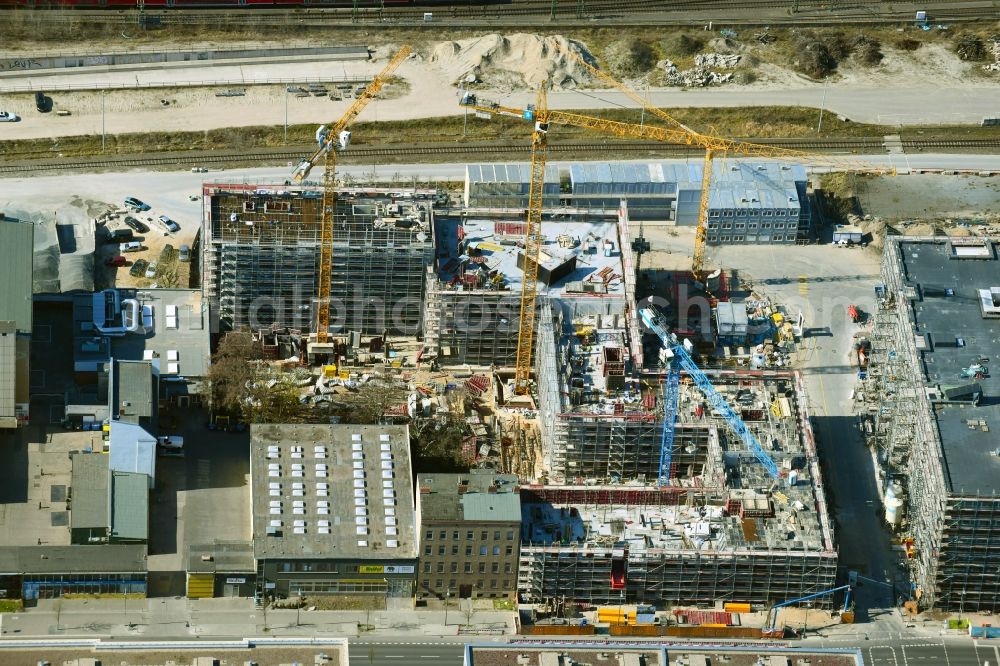 Aerial photograph Berlin - Construction site for the multi-family residential building QH-Spring on Heidestrasse corner Lydia-Rabinowitsch-Strasse in the district Moabit in Berlin, Germany