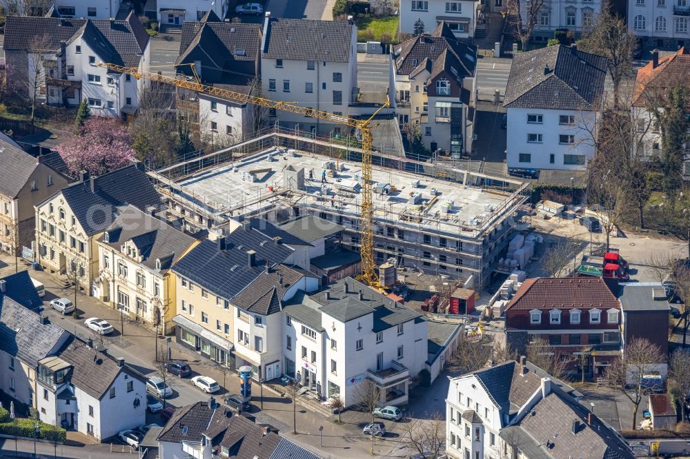 Arnsberg from above - Construction site for the multi-family residential building Am Spring on Springufer - Lange Wende in the district Neheim in Arnsberg at Ruhrgebiet in the state North Rhine-Westphalia, Germany