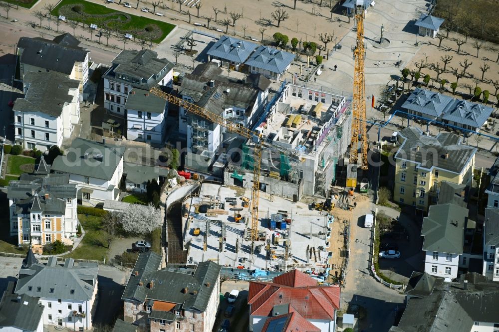 Aerial photograph Seebad Ahlbeck - Construction site for the multi-family residential building Strandterrasse in Seebad Ahlbeck on the island of Usedom in the state Mecklenburg - Western Pomerania, Germany