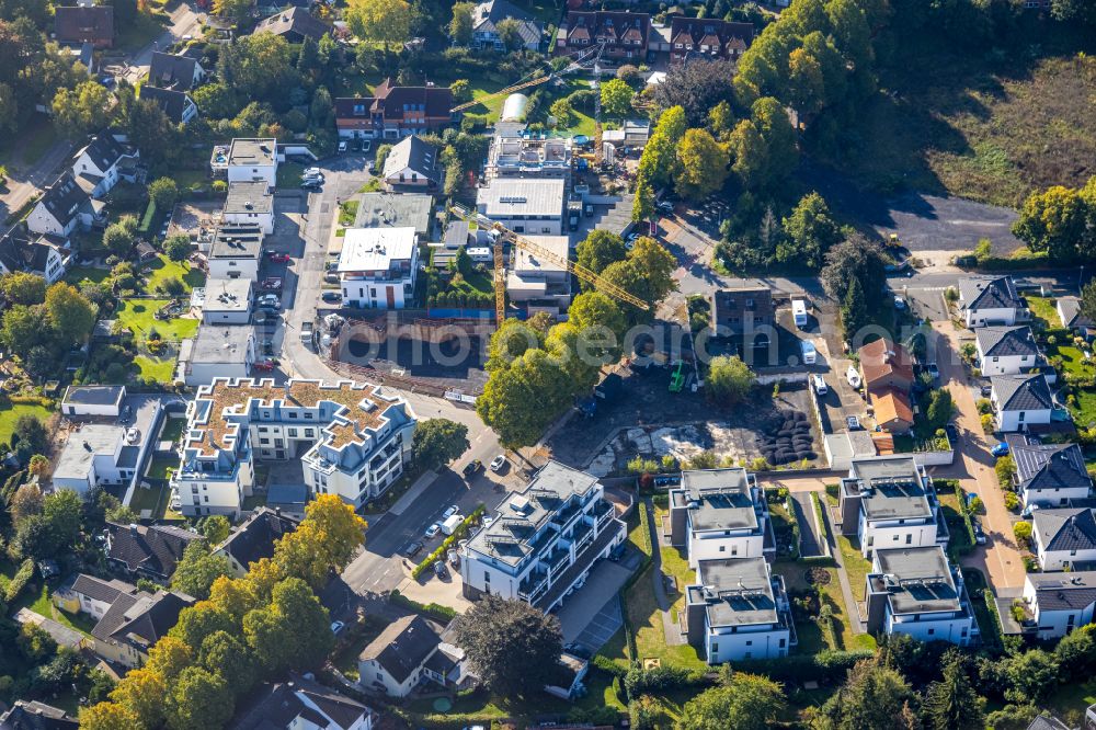 Unna from the bird's eye view: Construction site for the multi-family residential building on street Hertingerstrasse in Unna at Ruhrgebiet in the state North Rhine-Westphalia, Germany