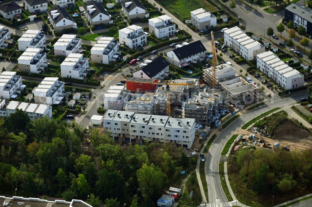 Teltow from above - Construction site for the multi-family residential building Whitehorse-Strasse corner Kingston Strasse in Teltow in the state Brandenburg, Germany