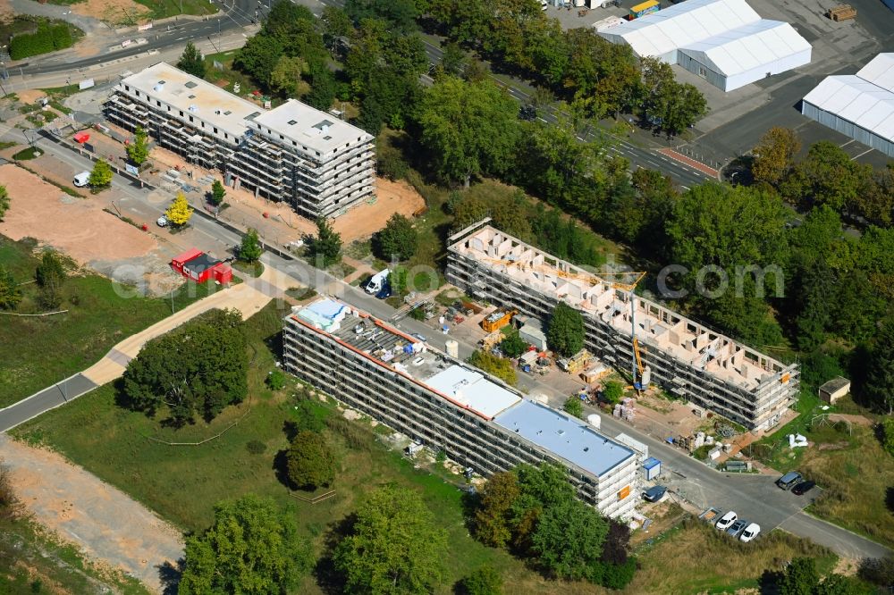 Schweinfurt from the bird's eye view: Construction site for the multi-family residential building Wohnen on Quartierseingang on Oak Street in the district Bellevue in Schweinfurt in the state Bavaria, Germany