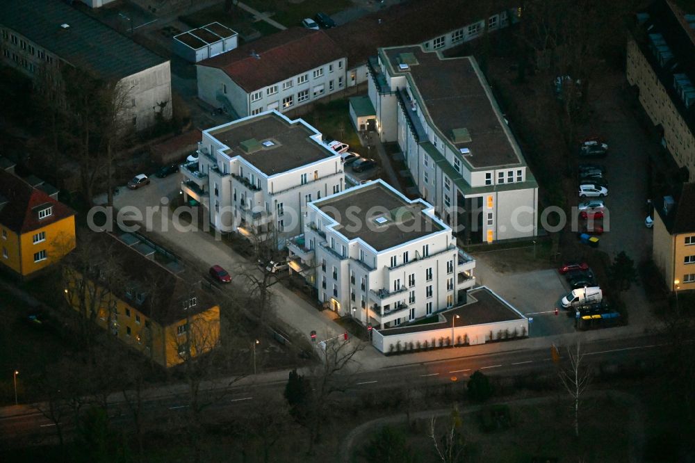 Neuruppin from the bird's eye view: Construction site for the multi-family residential building Wohnen on Schlossgarten on street Gerhart-Hauptmann-Strasse in Neuruppin in the state Brandenburg, Germany