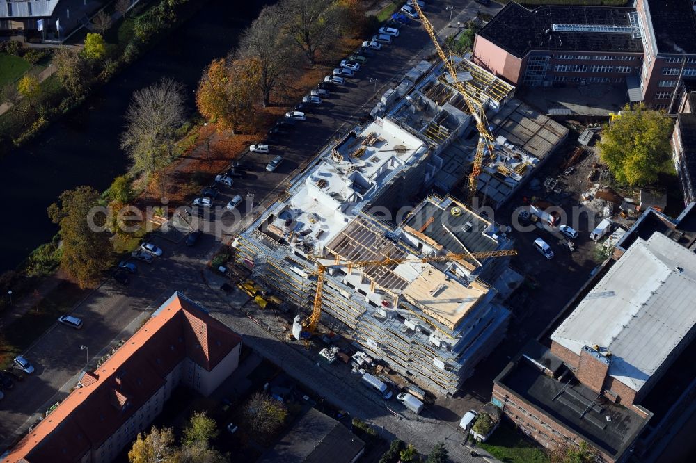 Aerial photograph Brandenburg an der Havel - Construction site for the multi-family residential building of Wohnen am Stadtbad Brandenburg an der Havel GmbH at Kanalstrasse in Brandenburg an der Havel in the state Brandenburg, Germany