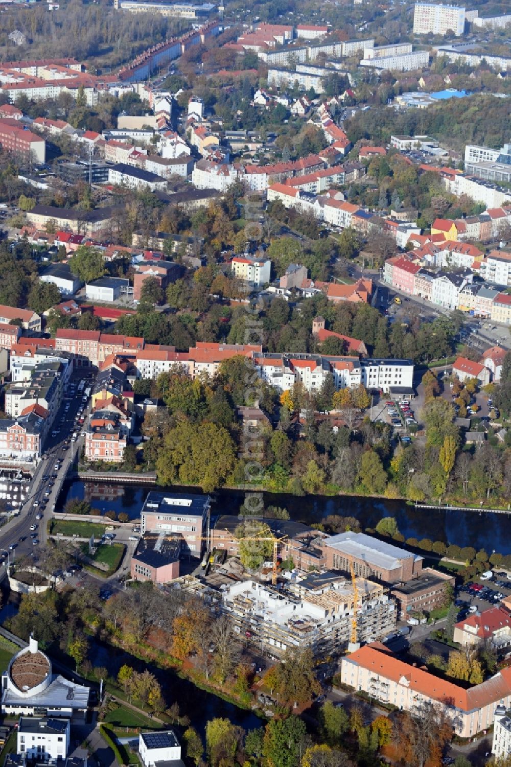 Aerial photograph Brandenburg an der Havel - Construction site for the multi-family residential building of Wohnen am Stadtbad Brandenburg an der Havel GmbH at Kanalstrasse in Brandenburg an der Havel in the state Brandenburg, Germany