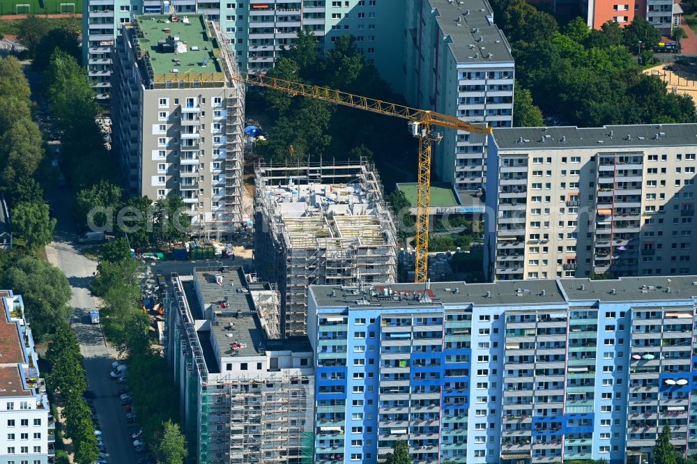 Berlin from the bird's eye view: Construction site for the multi-family residential building Zossener Strasse corner Mittenwalder Strasse in the district Hellersdorf in Berlin, Germany