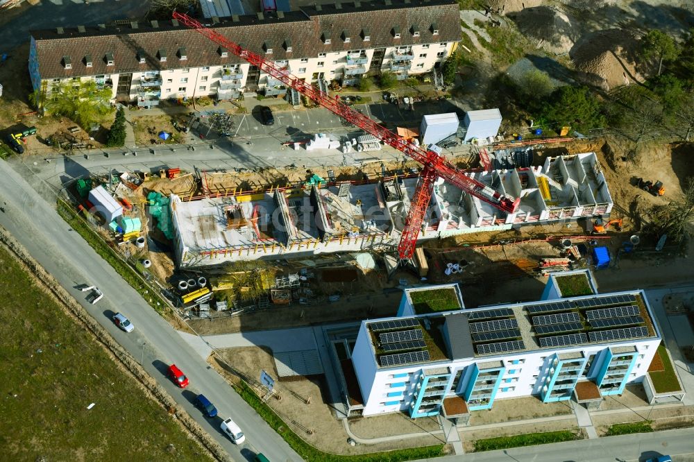 Aerial photograph Darmstadt - Construction site for the multi-family residential building ZusammenHaus Lincoln on Mahalia-Jackson-Strasse in Darmstadt in the state Hesse, Germany