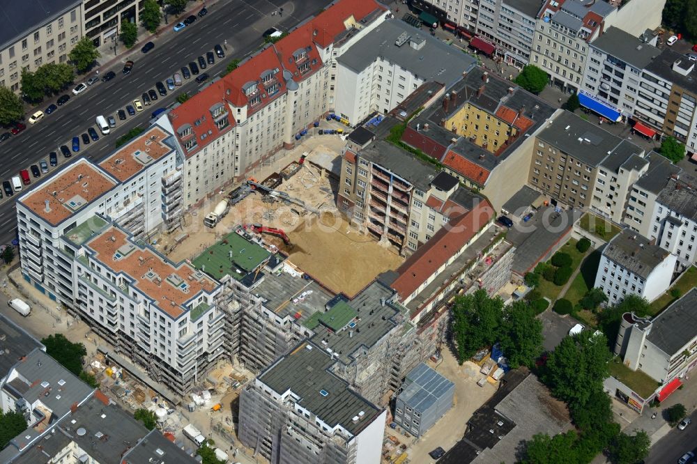 Aerial image Berlin - Construction site for the new construction of residential district Carré Raimar in Berlin Charlottenburg