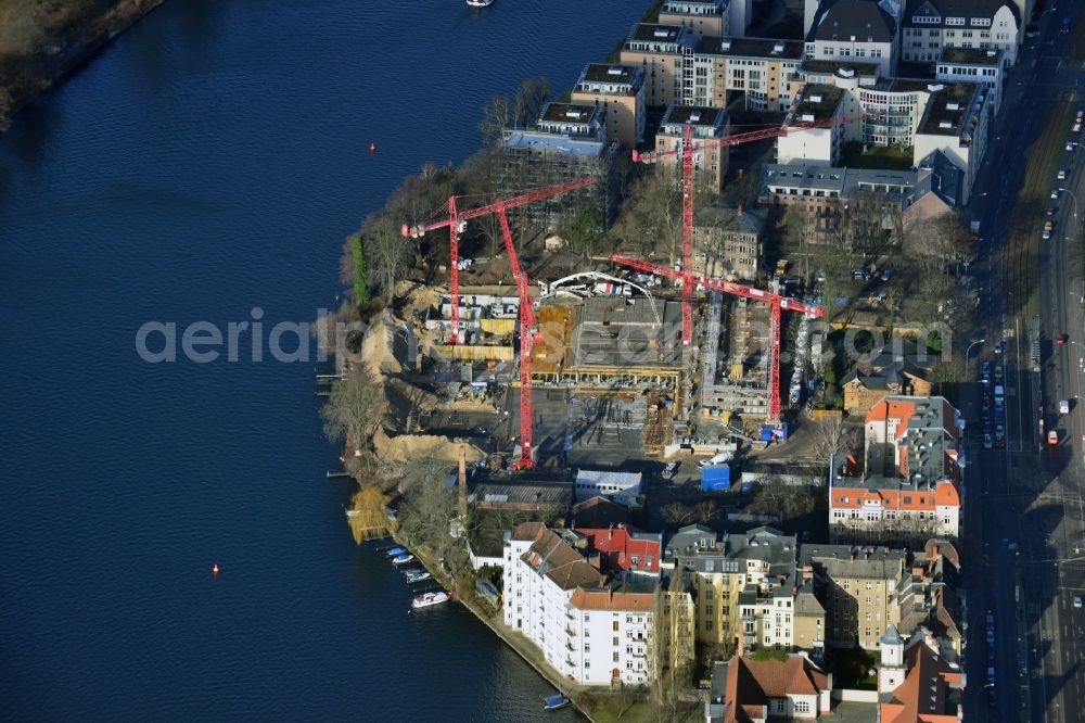 Berlin Köpenick from above - Construction site for new residential construction of RESIDENTIAL QUARTER UFERKRONE at the riverside at Linden Street in Berlin Koepenick