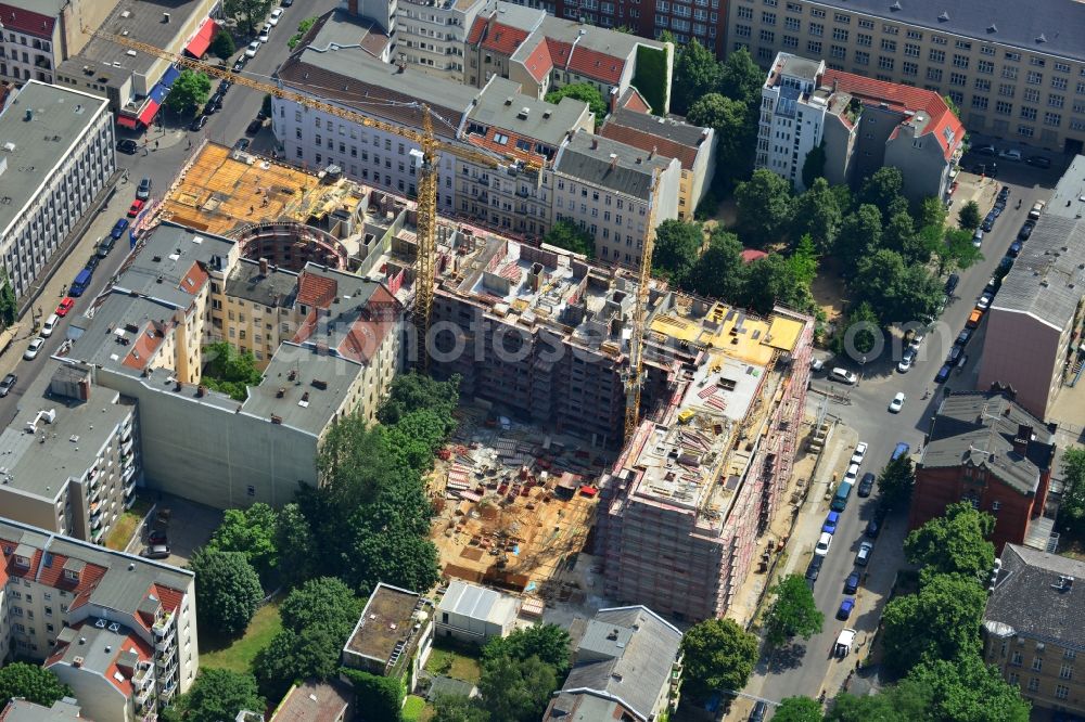 Aerial image Berlin - Construction site for the new construction of residential district Zille gardens in Berlin Charlottenburg