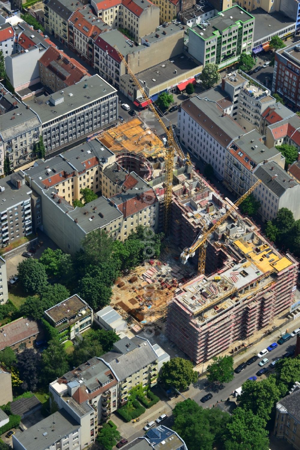 Aerial photograph Berlin - Construction site for the new construction of residential district Zille gardens in Berlin Charlottenburg