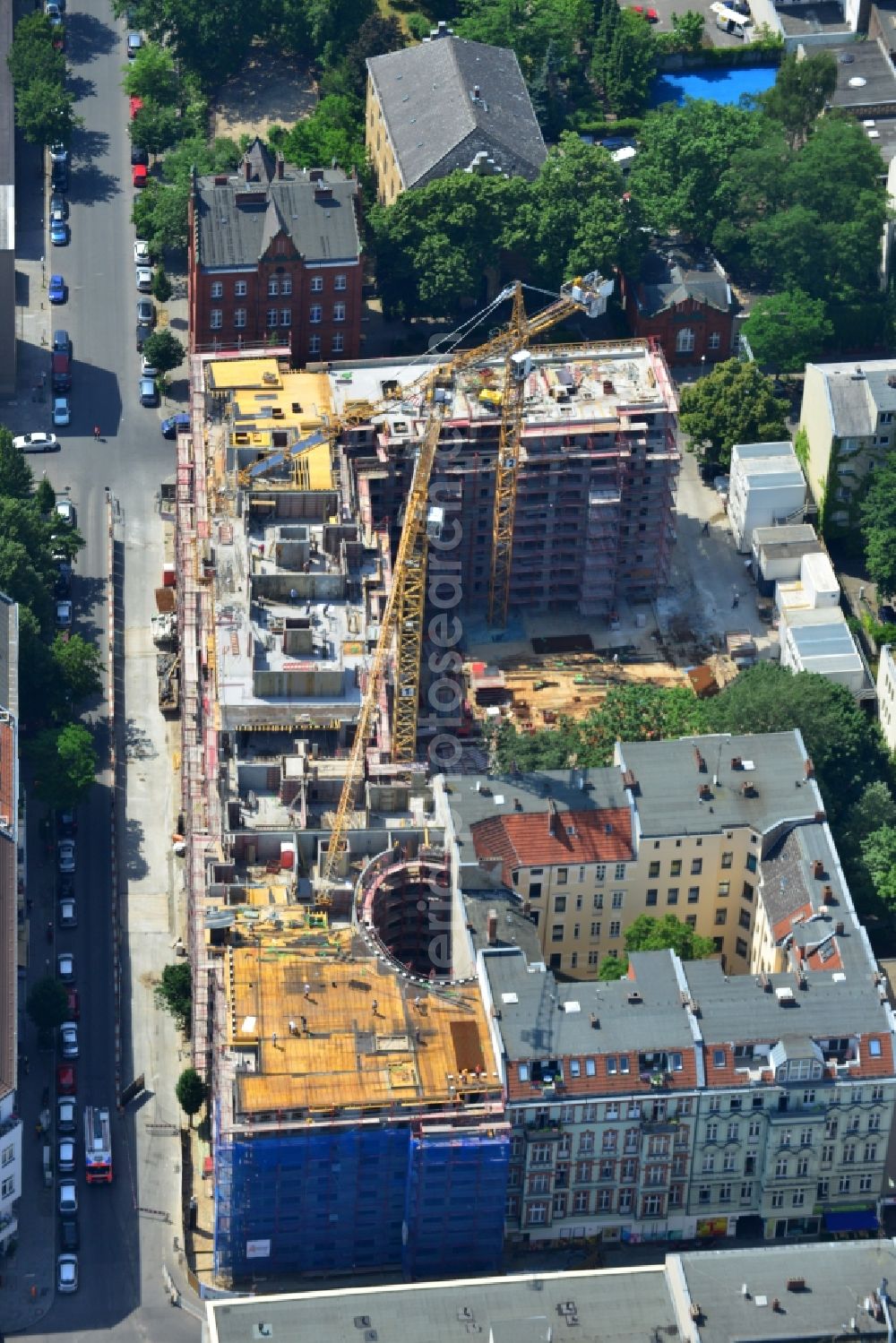 Aerial image Berlin - Construction site for the new construction of residential district Zille gardens in Berlin Charlottenburg